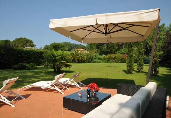 Villa in Marina di Massa - Villa Torre