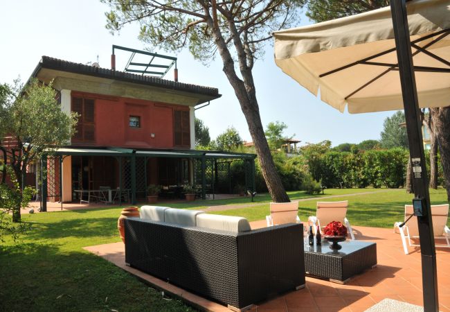 Villa in Marina di Massa - Villa Torre