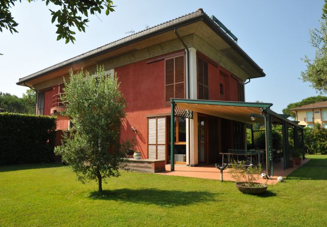 Villa in Marina di Massa - Villa Torre