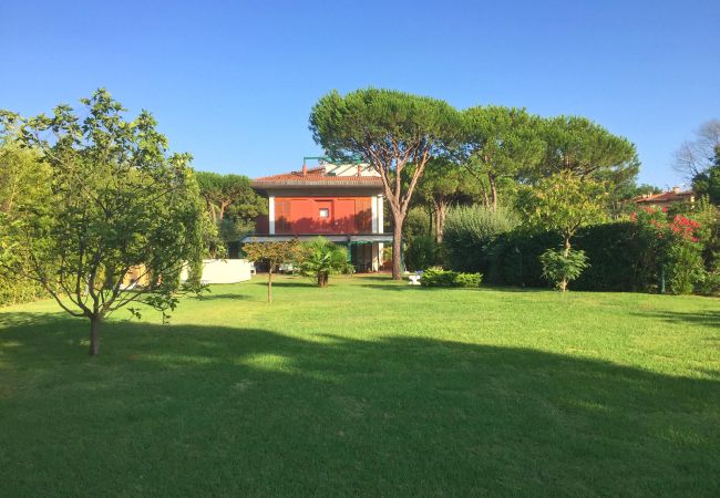 Villa in Marina di Massa - Villa Torre