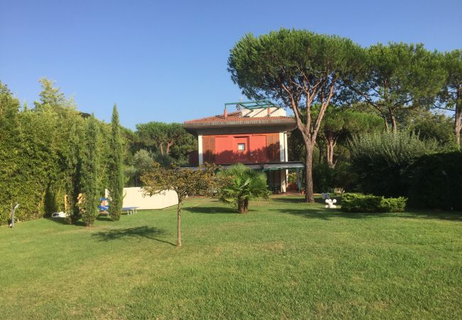 Villa in Marina di Massa - Villa Torre