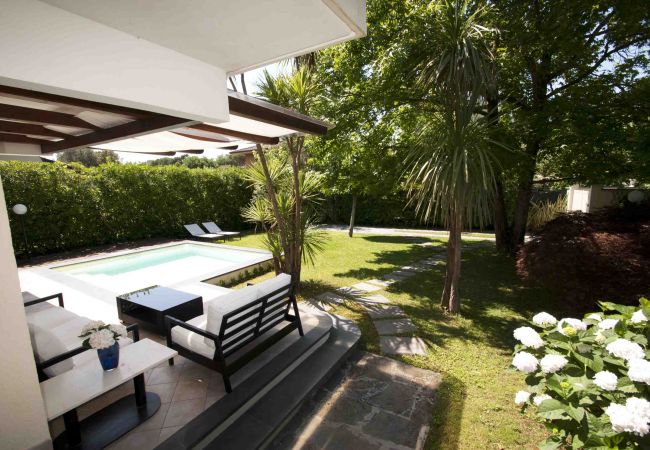 Villa in Forte dei Marmi - Villa Bianca