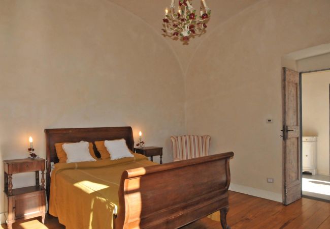 Villa in Luni Mare - Villa Linda 12 Pax